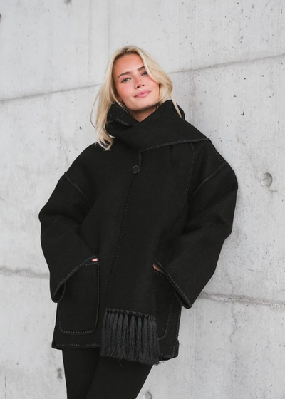 Marina | Elegante und bequeme Jacke mit Schal