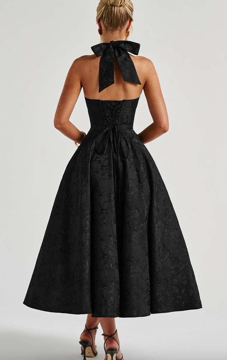 Helene | Ärmelloses Midikleid mit Neckholder