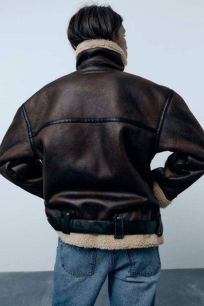 Eleonora | Elegante Jacke mit Revers aus Synthetikmaterial