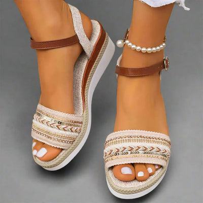 Emily | Geflochtenes Design und verstellbare Gurte Sandalen