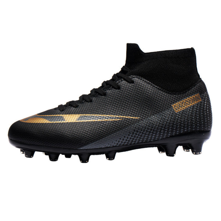 Mathias | Fußballschuhe mit Spikes