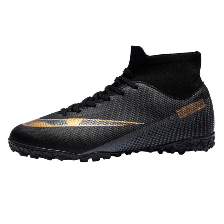 Mathias | Fußballschuhe mit Spikes