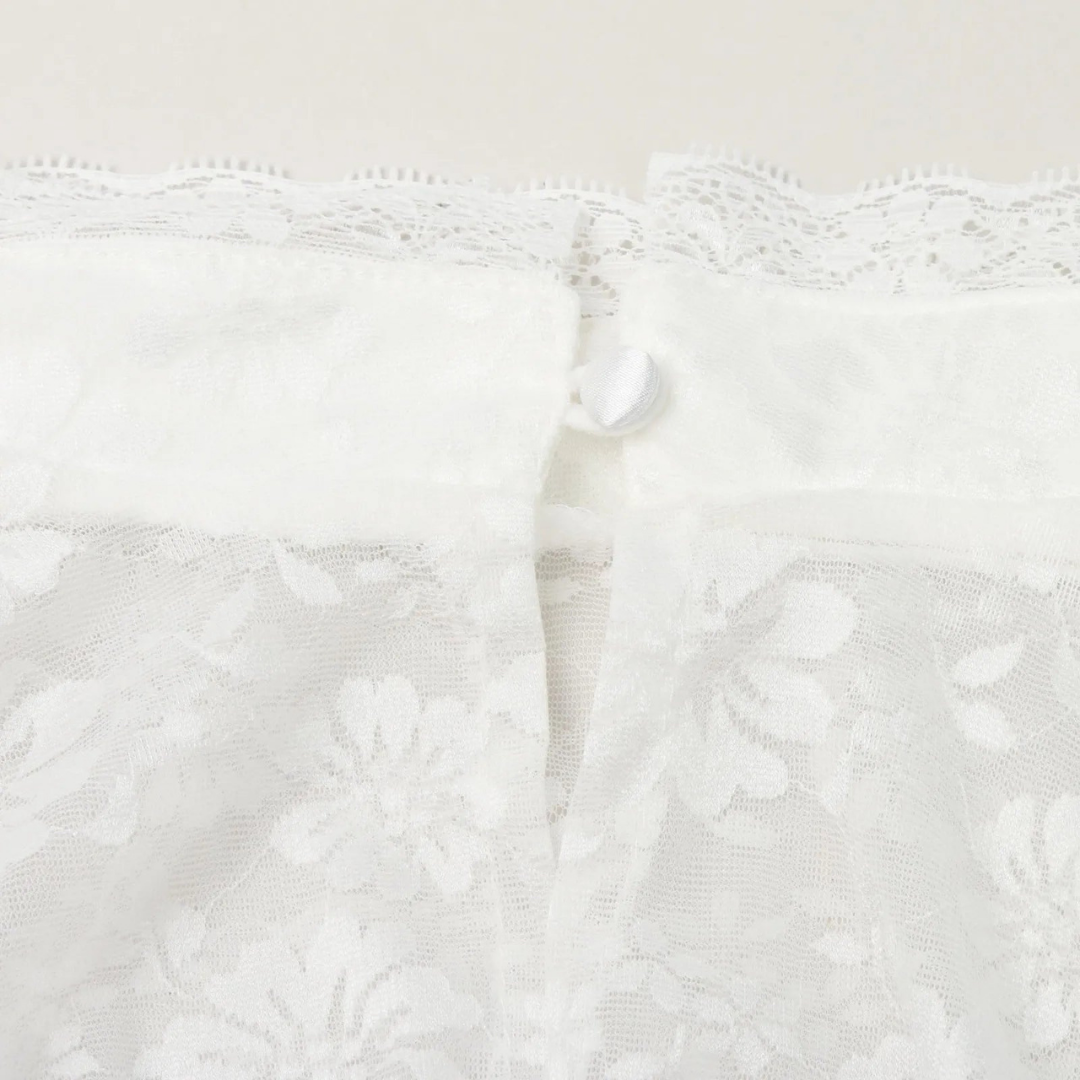 Julia | Elegante hochgeschlossene Bluse