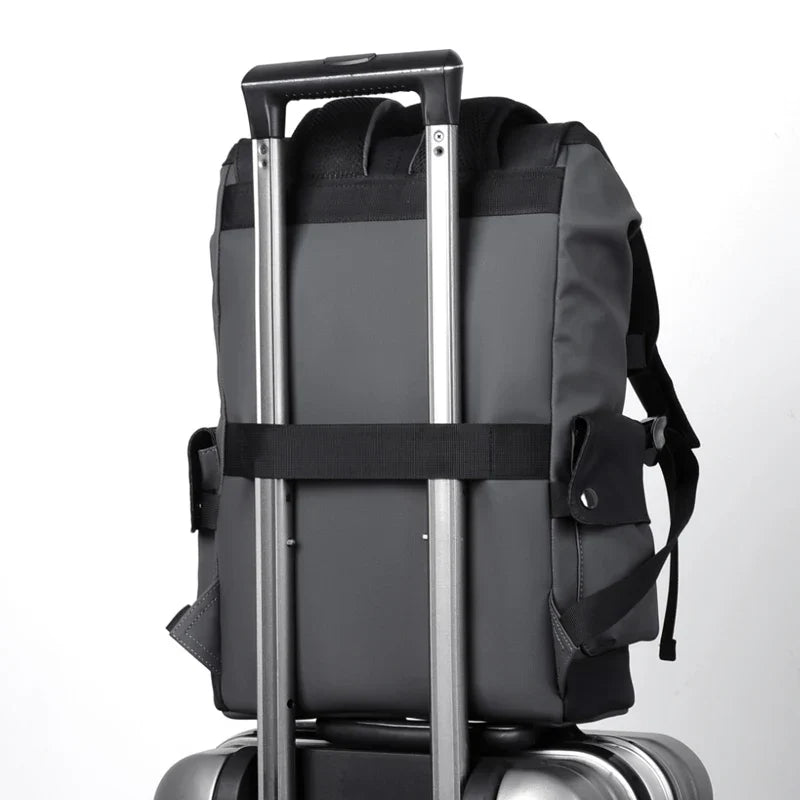 Leo | Wasserdichtes Reise -Laptop -Rucksack