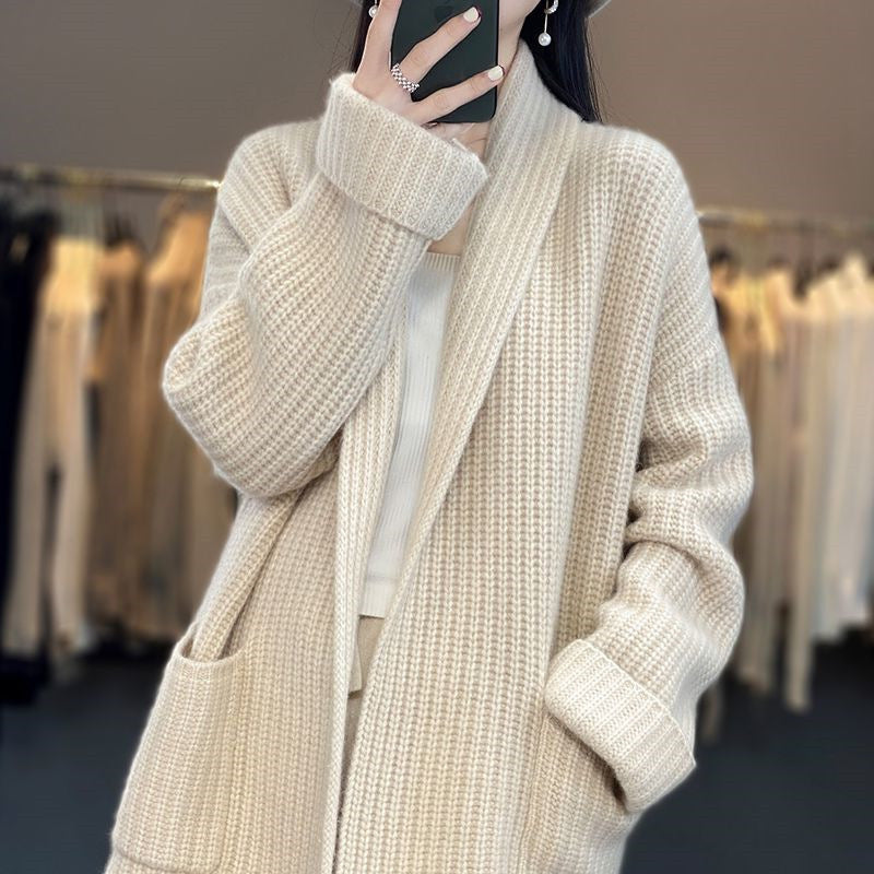 Christin | Modischer langer Cardigan mit V Ausschnitt