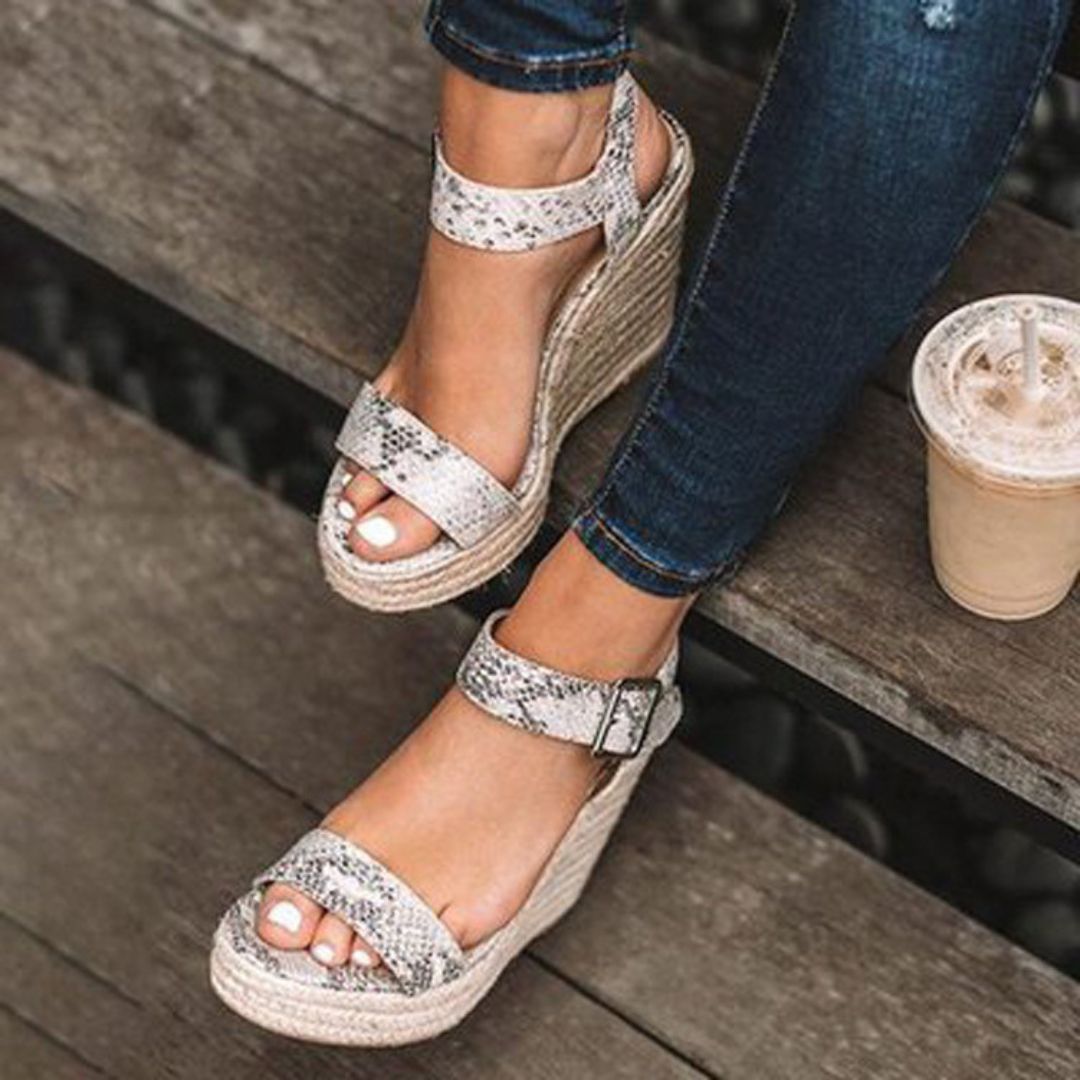 Variant image for Anna | Keilsandalen Damen-19