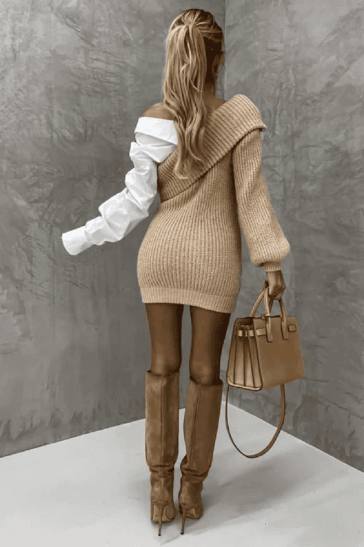 Mila | Strickkleid mit Herzstickerei 2
