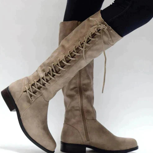 Julia | Kniehohe Schnürstiefel