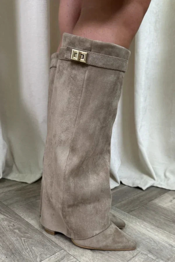 Elisara | Kniehohe Stiefel Wildleder mit Verstecktem Keilabsatz