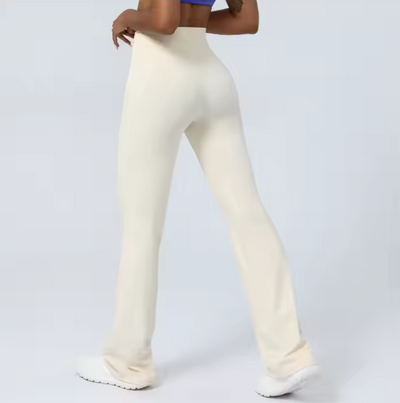 Sarah | Ausgestellte Leggings mit V-Ausschnitt
