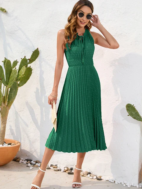 Carla | Festliches Plissiertes Damenkleid mit Neckholder-Ausschnitt