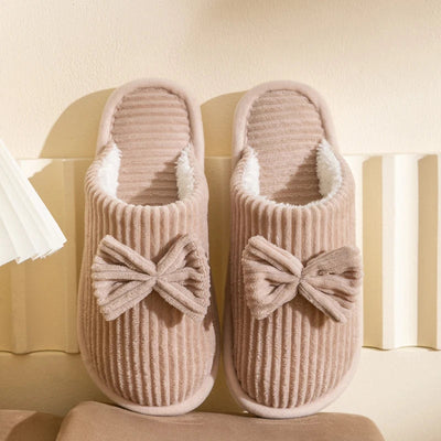 Susanna | Slipper mit edler Schleife und rutschfester Sohle