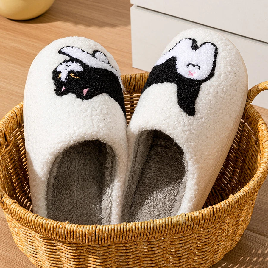 Zaira | Bequeme rutschfeste Winterpantoffeln mit Katzenmotiv
