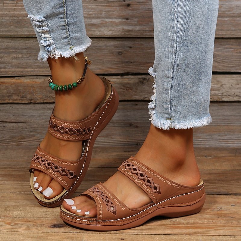 Maya | Orthopädische Sandalen